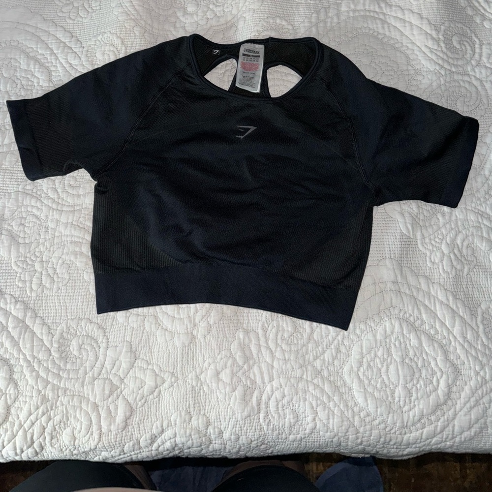 5- ULTRA SEAMLESS GYMSHARK CROP TOPS- BLACK, BLUE, PINK, TEAL, & ORANGE MEDIUM